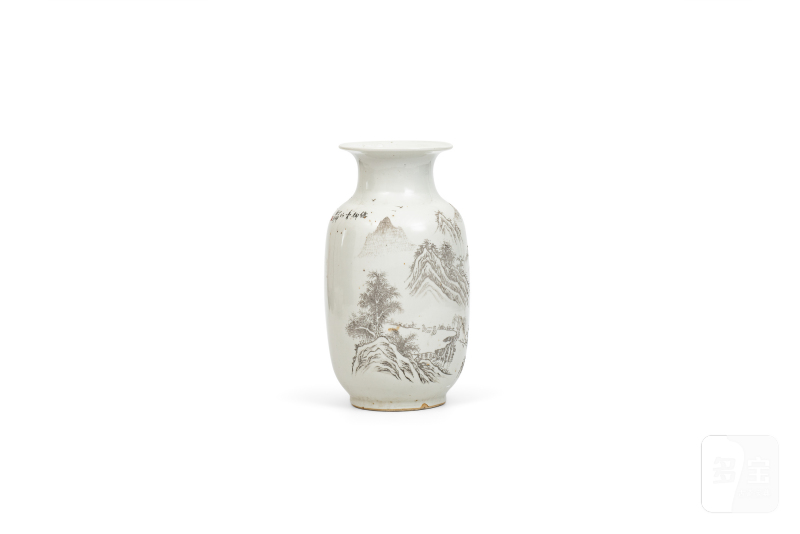 白釉刻瓷山水纹灯笼瓶